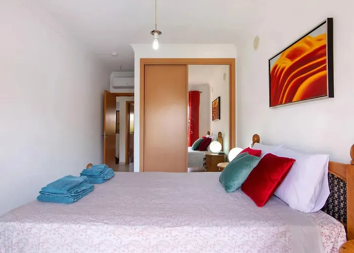 Apartamento T2 Encosta São José By Gabi Miguel